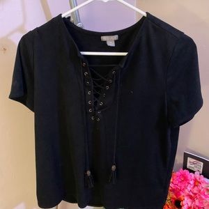 Black shirt sleeve shirt